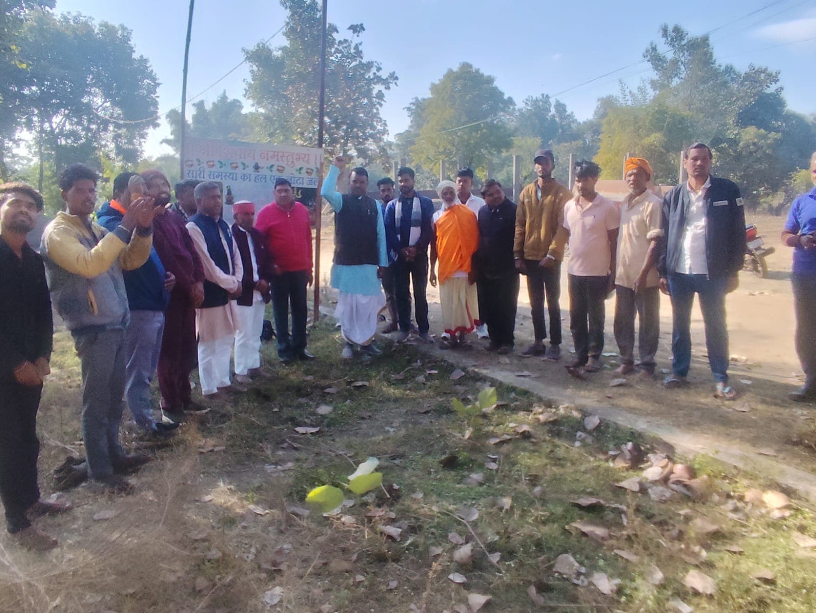 कलारा में विराट हिंदू सम्मेलन की तैयारी शुरू, ध्वज स्थापना व भूमि पूजन संपन्न