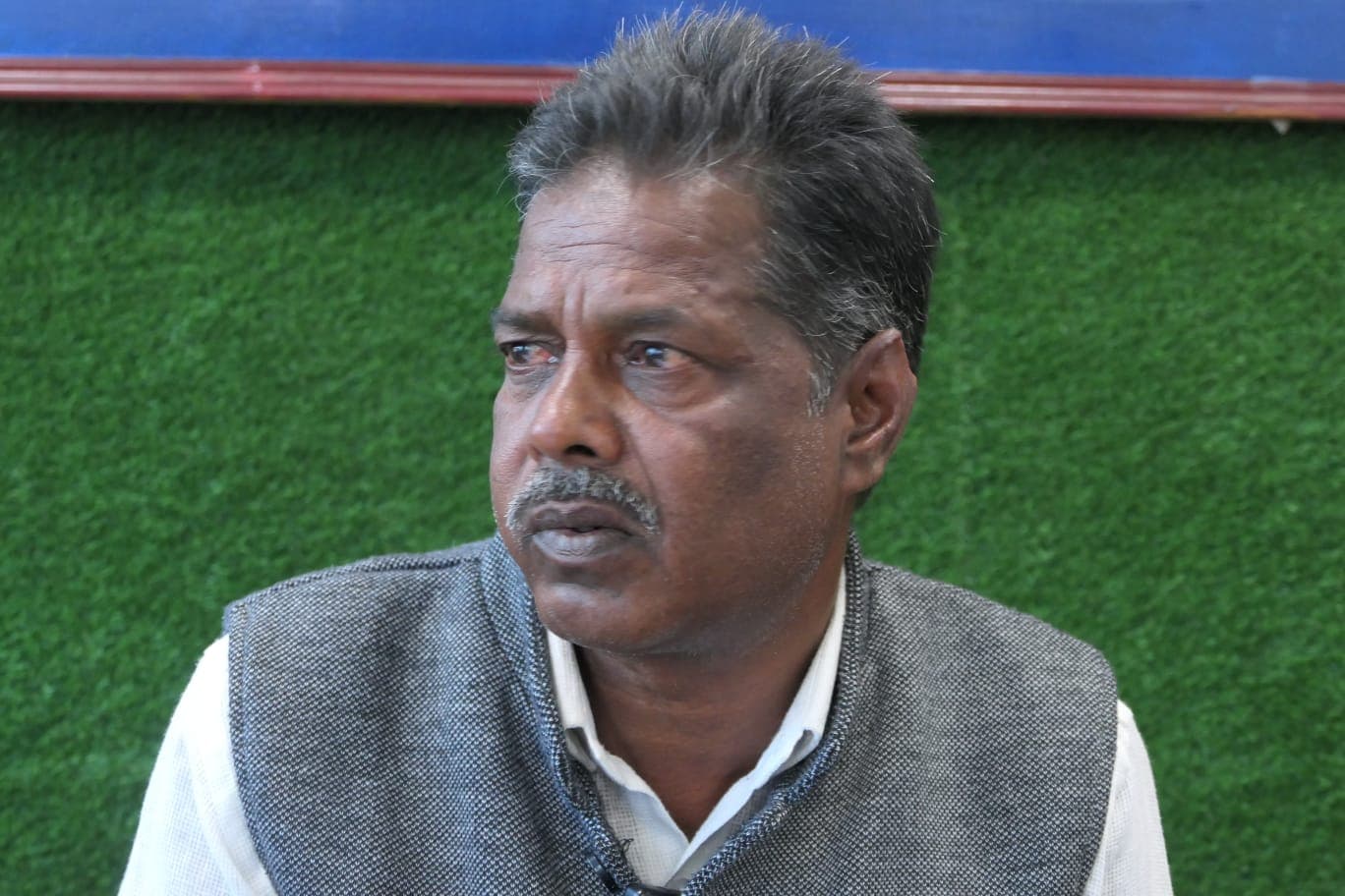 गोरखपुर के महुराई में ब्लॉक प्रमुख शिवाजी चन्द पर फर्जी बैनामा कर भूमि कब्जाने का आरोप, पीड़ित शिवदयाल गुप्ता ने प्रशासन से लगाई न्याय की गुहार