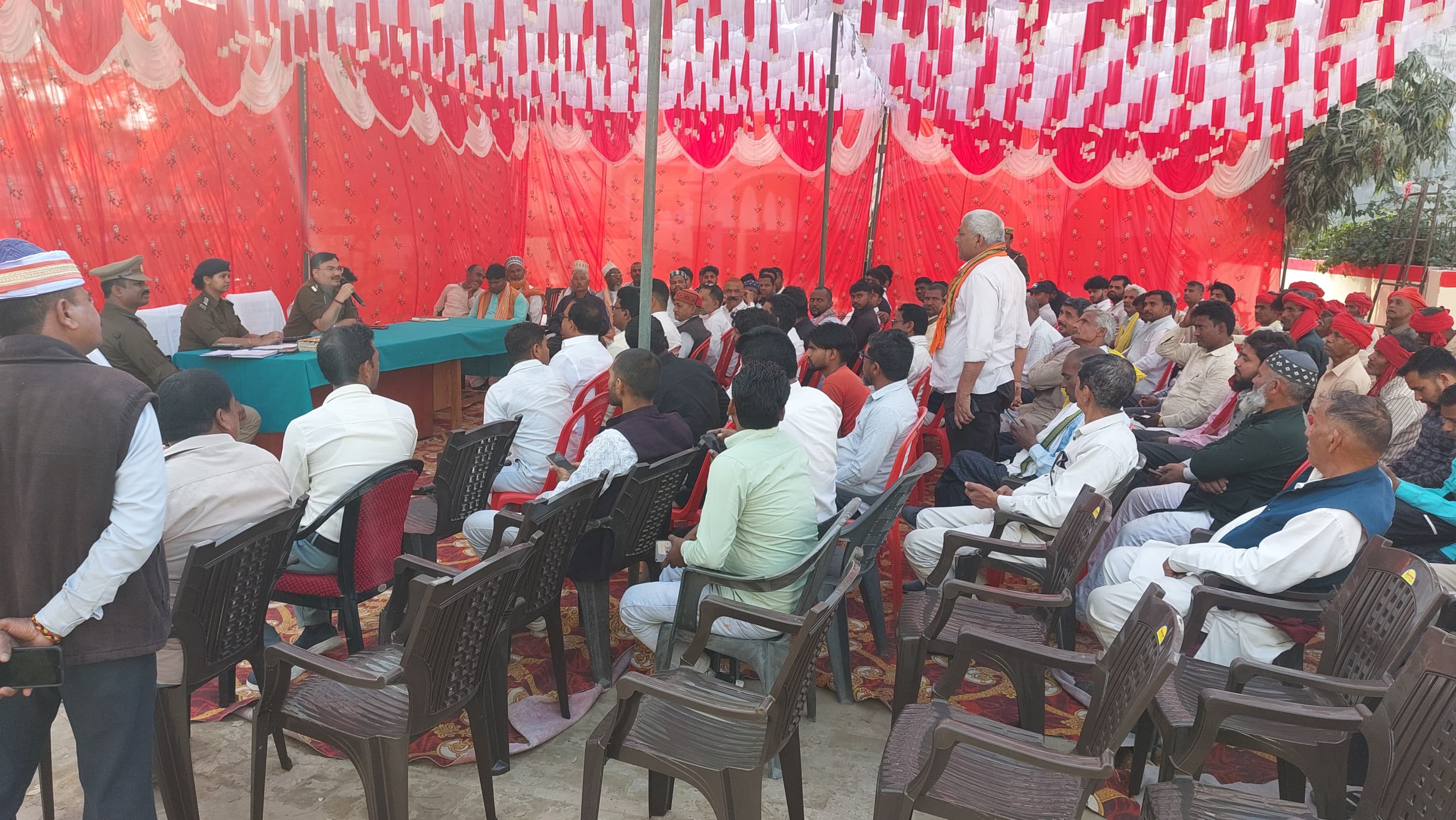 बेलघाट थाने में पीस कमेटी की बैठक संपन्न, रमजान और होलिका दहन