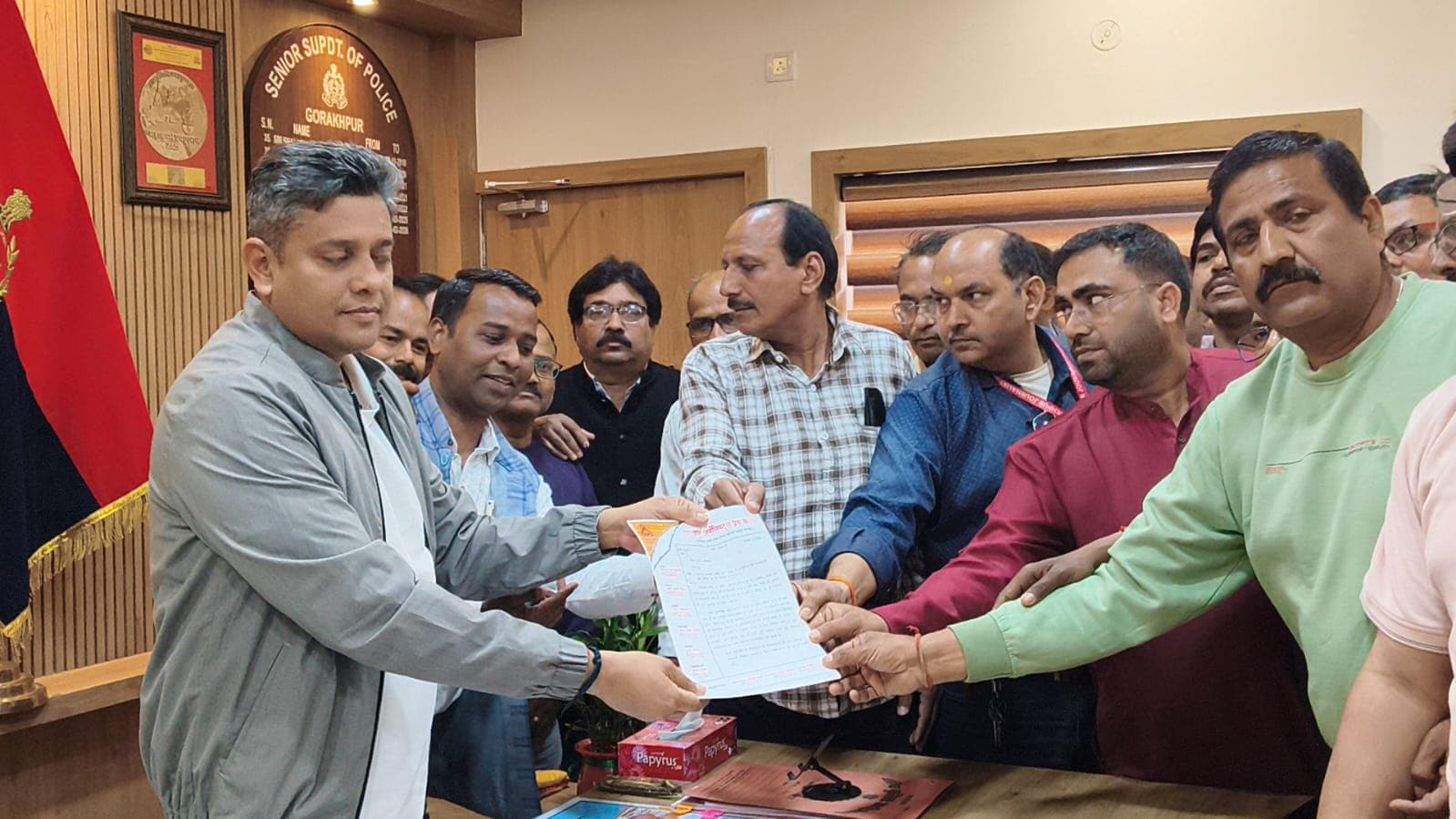 गोरखपुर जर्नलिस्ट्स प्रेस क्लब ने पत्रकार अग्निवेश सिंह हत्याकांड में कार्रवाई की उठाई मांग