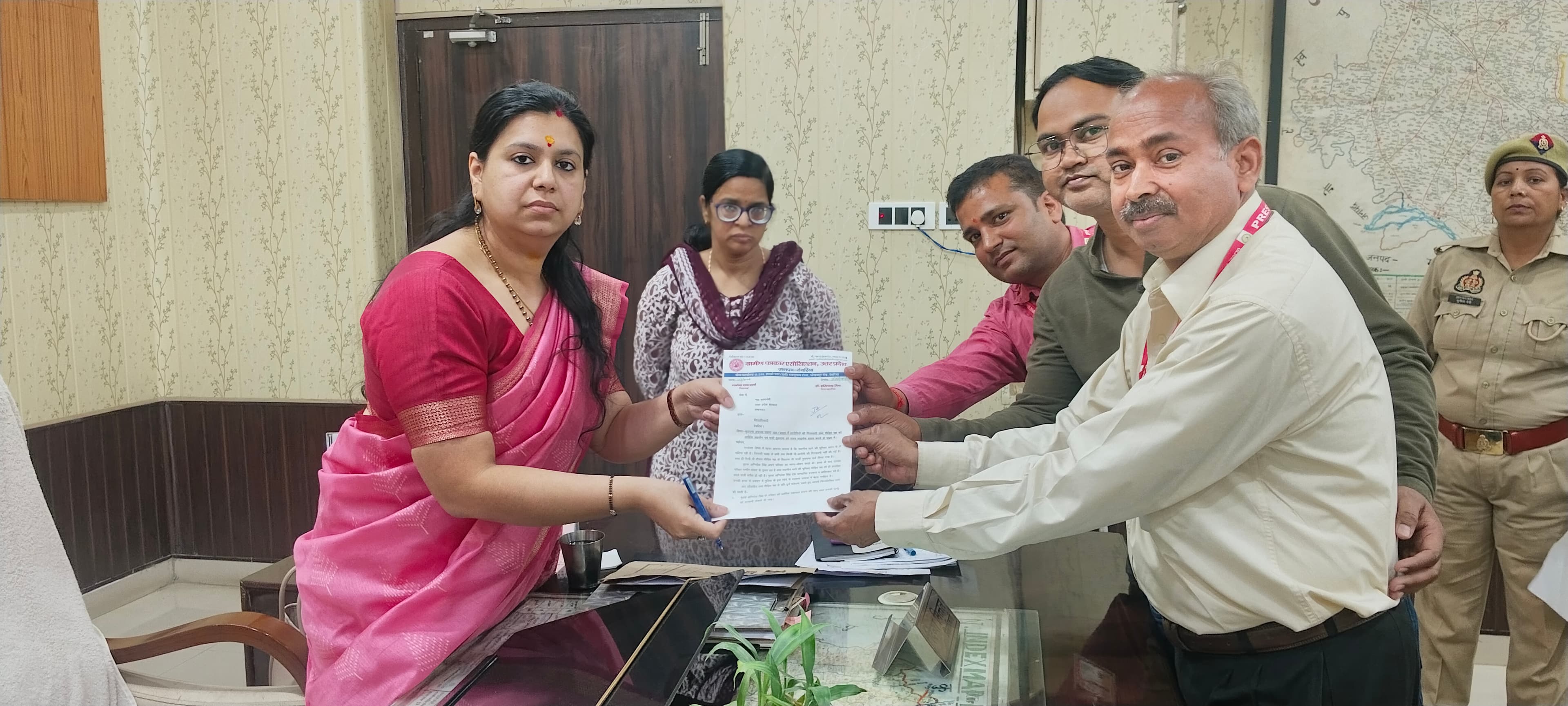 गोरखपुर में पत्रकार-अधिवक्ता अग्निवेश सिंह हत्या प्रकरण में न्याय की मांग, मुख्यमंत्री