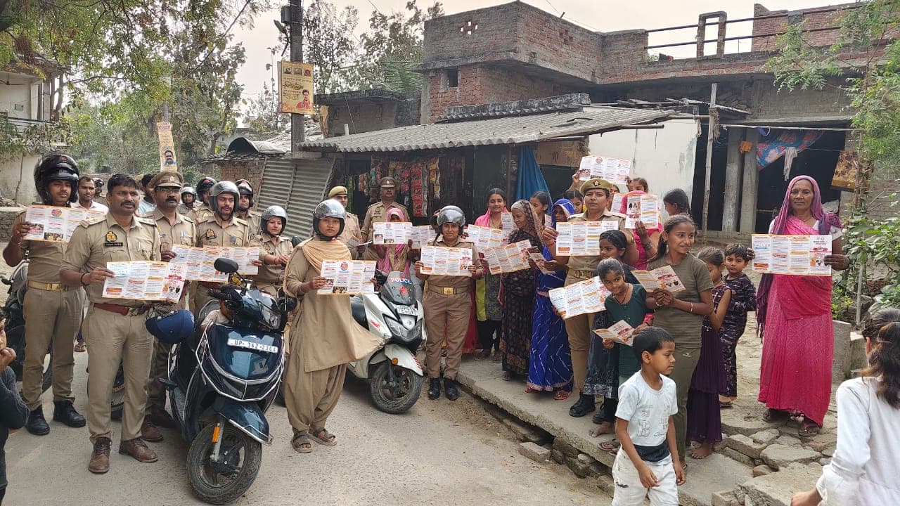 बेलघाट। क्षेत्र में महिला सुरक्षा और जागरूकता को बढ़ावा देने के उद्देश्य