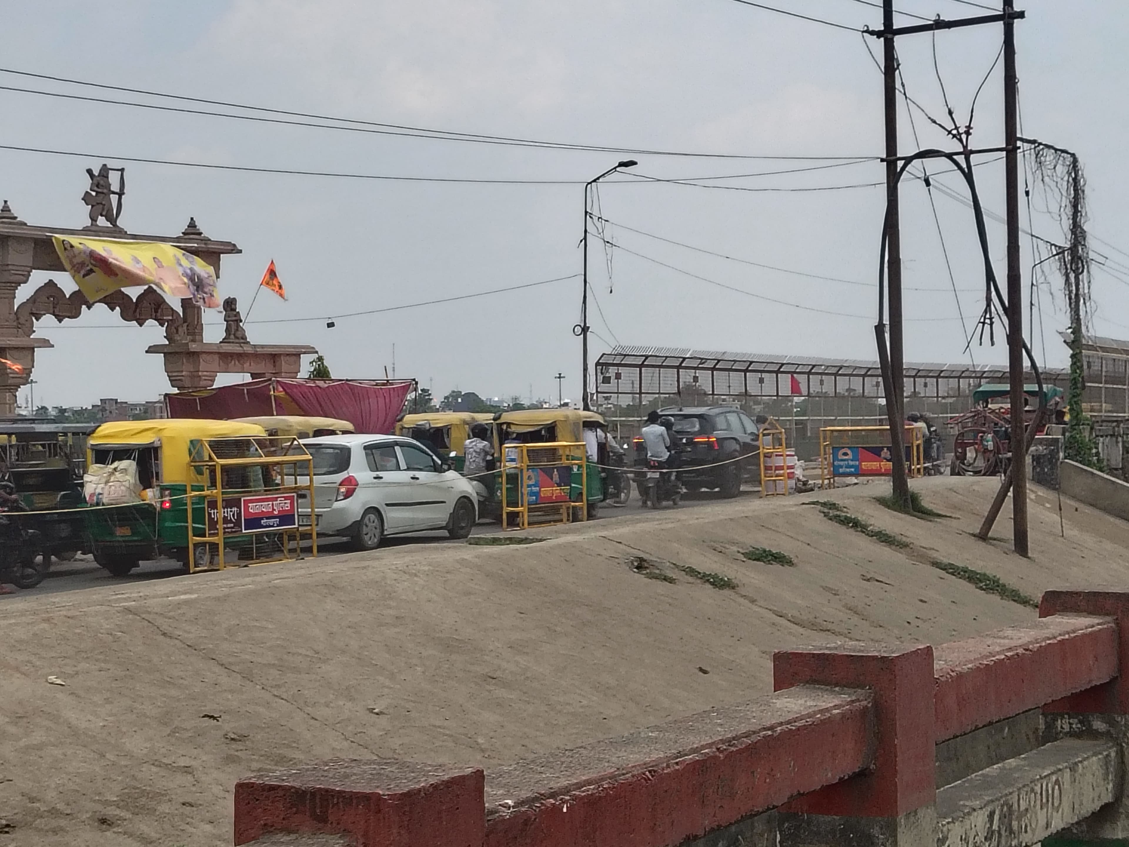 राजघाट पुल की मरम्मत से गोरखपुर में बढ़ी जाम की समस्या, ट्रैफिक