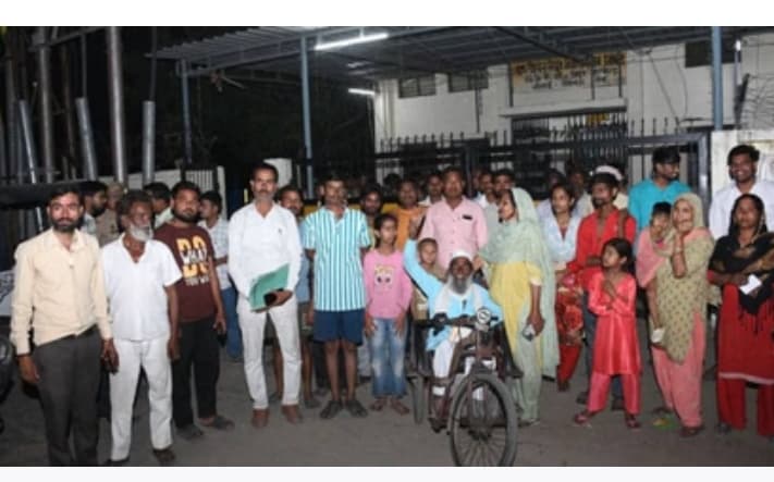 लखनऊ लोगों के लिए जी का जंजाल बन रहा प्रीपेड मीटर, उपभोक्ताओं