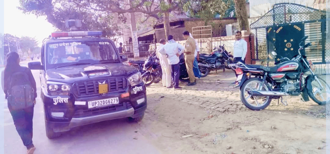 *घघसरा बाजार में सड़क हादसा, तेज रफ्तार बाइक से इंजीनियर घायल* घघसरा