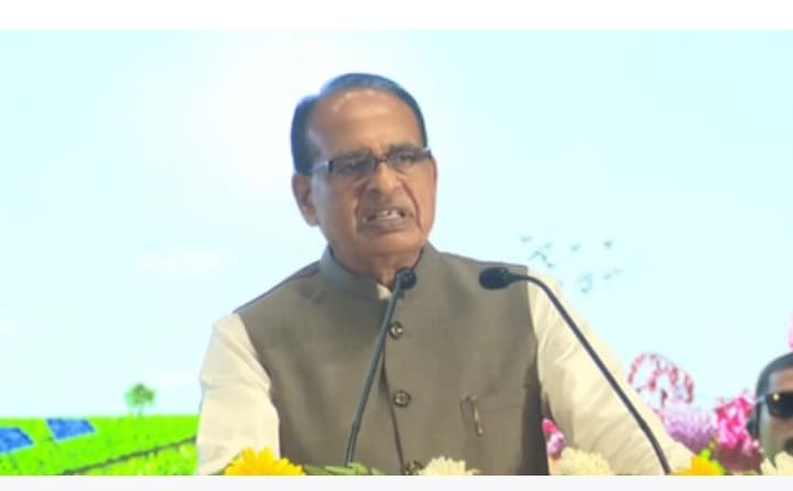 कृषि मंत्री बोले- सीएम योगी के नेतृत्व में यूपी नंबर वन है,