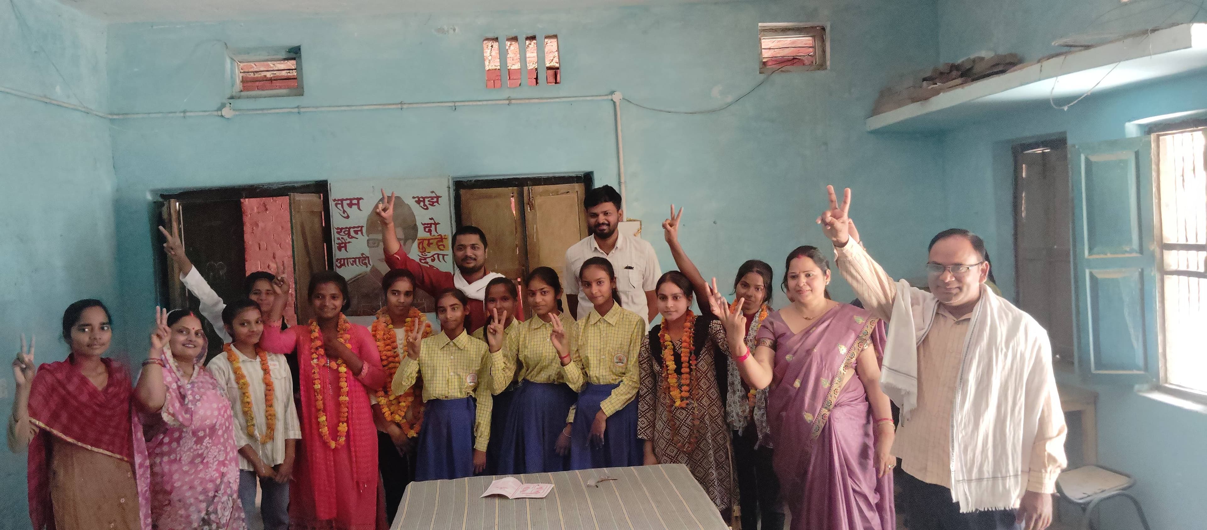 *​अनुराग बालिका इंटर कॉलेज का बोर्ड परीक्षा में दबदबा: