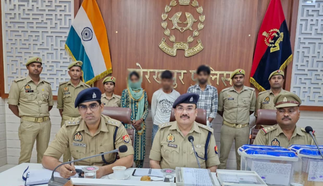 गोला में मोबाइल दुकान चोरी का खुलासा, चंद घंटों में 5 आरोपी