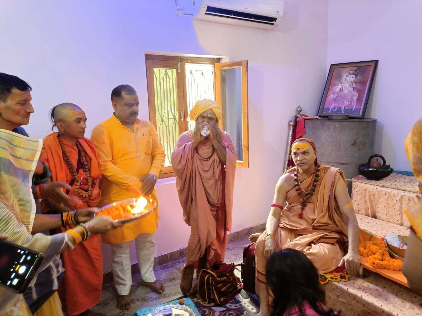 गौमाता को राष्ट्रमाता घोषित करे सरकार : शंकराचार्य स्वामी अविमुक्तेश्वरानंद जी