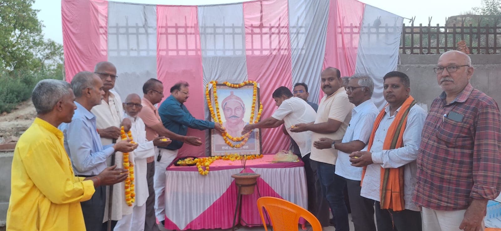 अमर शहीद राजा हरिप्रसाद मल्ल को दी गई श्रद्धांजलि:-