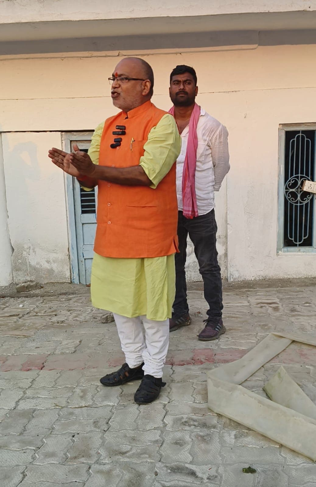 जलेश्वरनाथ मंदिर के पीछे बने ‘शिवकुंड’ पर उठा विवाद, प्रेम शंकर मिश्र ने लगाए भ्रष्टाचार और कमीशनखोरी के आरोप