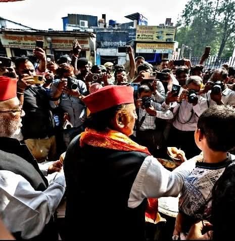 ​ बड़ा मंगलवार: "धर्म हमारे लिए आस्था, उनके लिए राजनीति"— अखिलेश यादव
