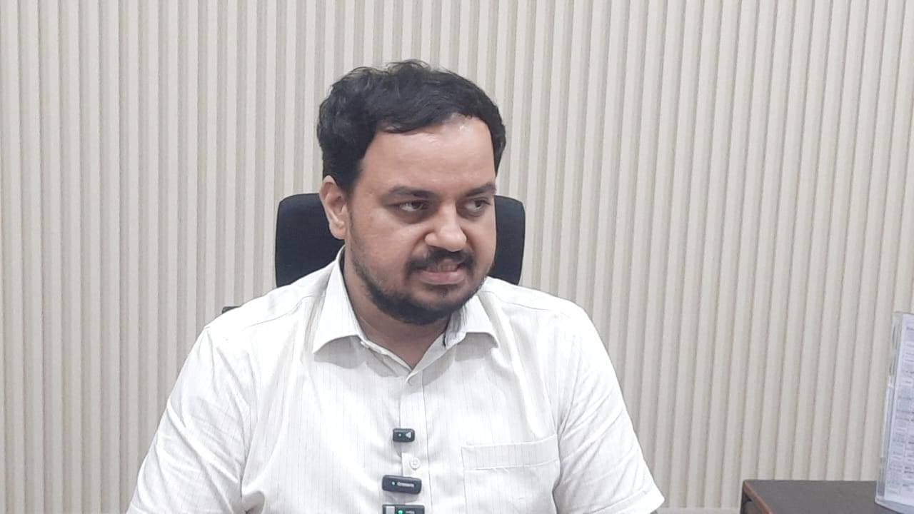 राजस्व मामलों में बाधा डालने वालों पर होगी सख्त कार्रवाई : डीएम
