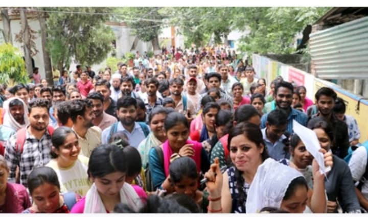 प्रदेश के 72 जिलों में Bed. प्रवेश परीक्षा कल, 1011 केंद्रों पर