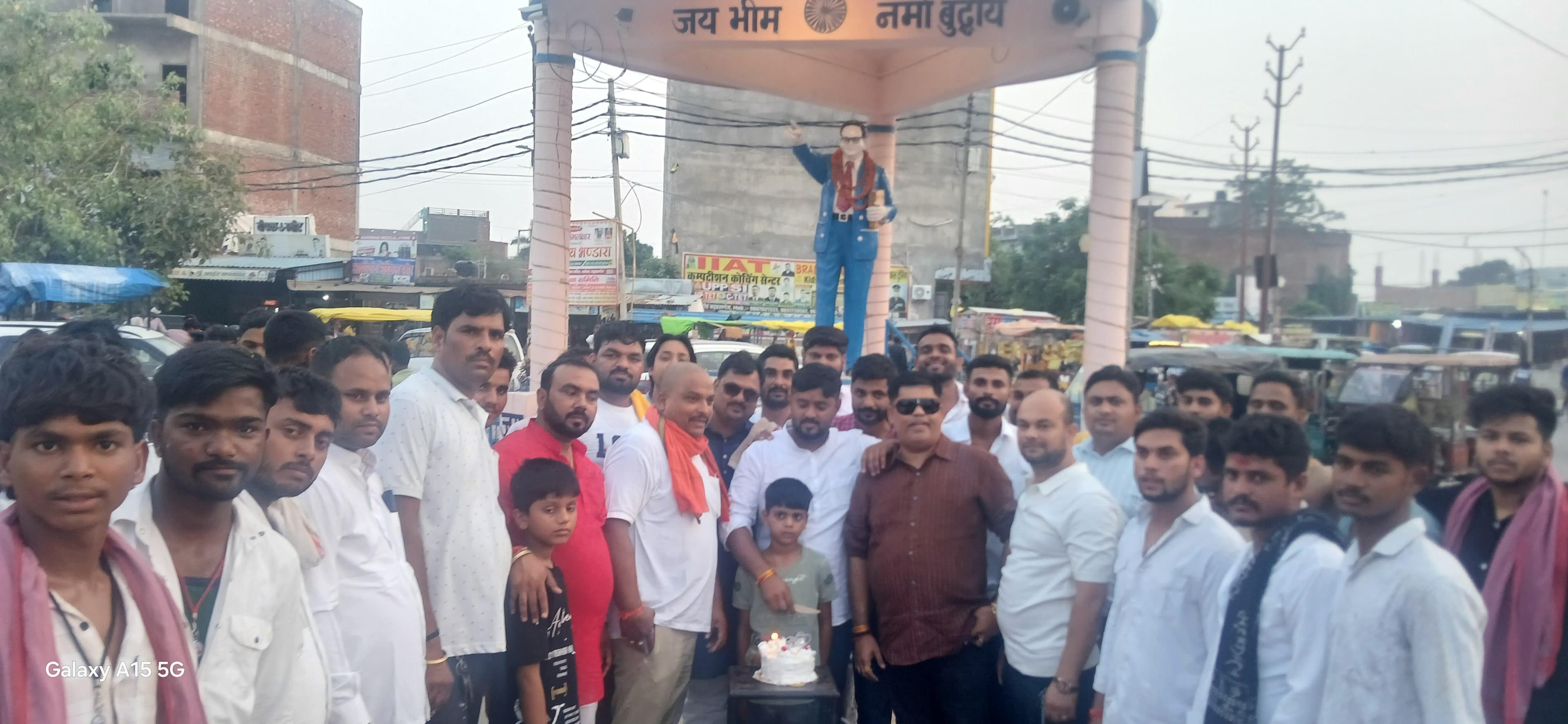 बडहलगंज में मना भाजपा नेता का जन्मदिन*