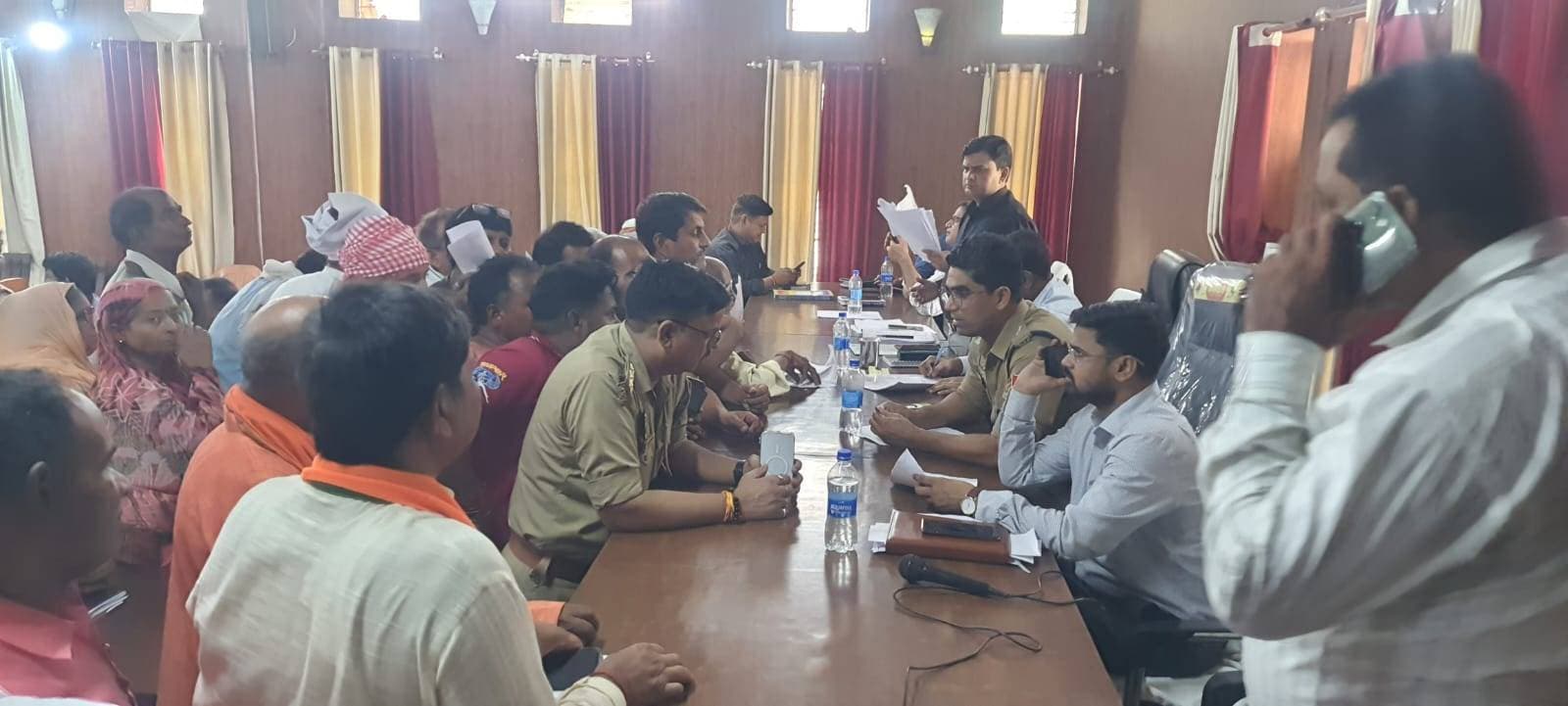नाबालिग के अपहरण व मदरसा की जांच की मांग, समाधान दिवस में