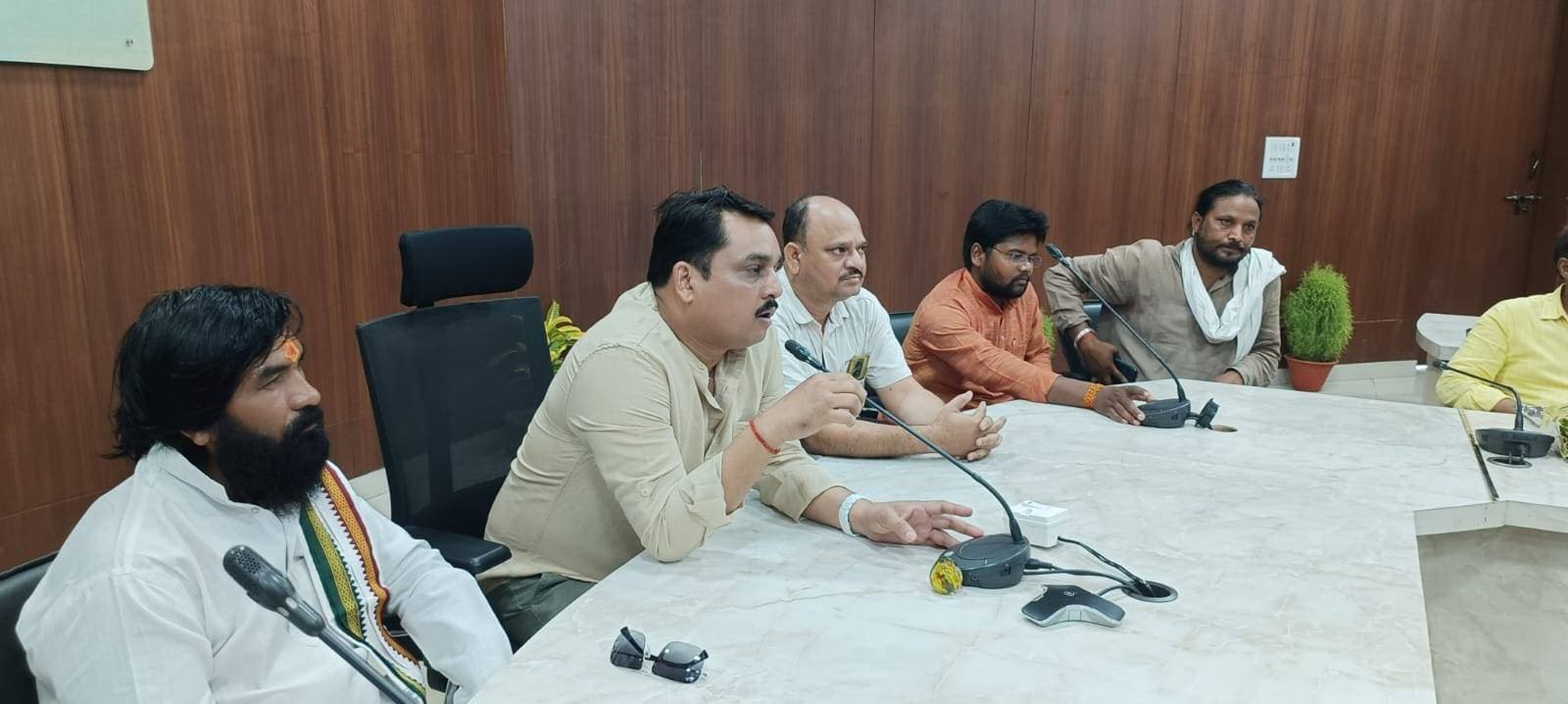 व्यापारियों के सहयोग से ही बनेगा एक ट्रिलियन डॉलर की अर्थव्यवस्था वाला