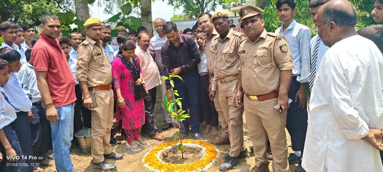 जयप्रकाश नारायण सर्वोदय विद्यालय में हुआ पौधरोपण