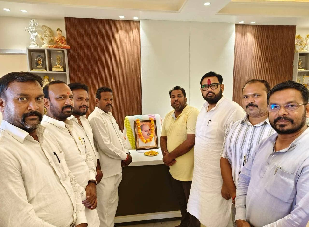 डॉ. श्यामा प्रसाद मुखर्जी को जयंती पर विधायक सरवन निषाद ने किया नमन