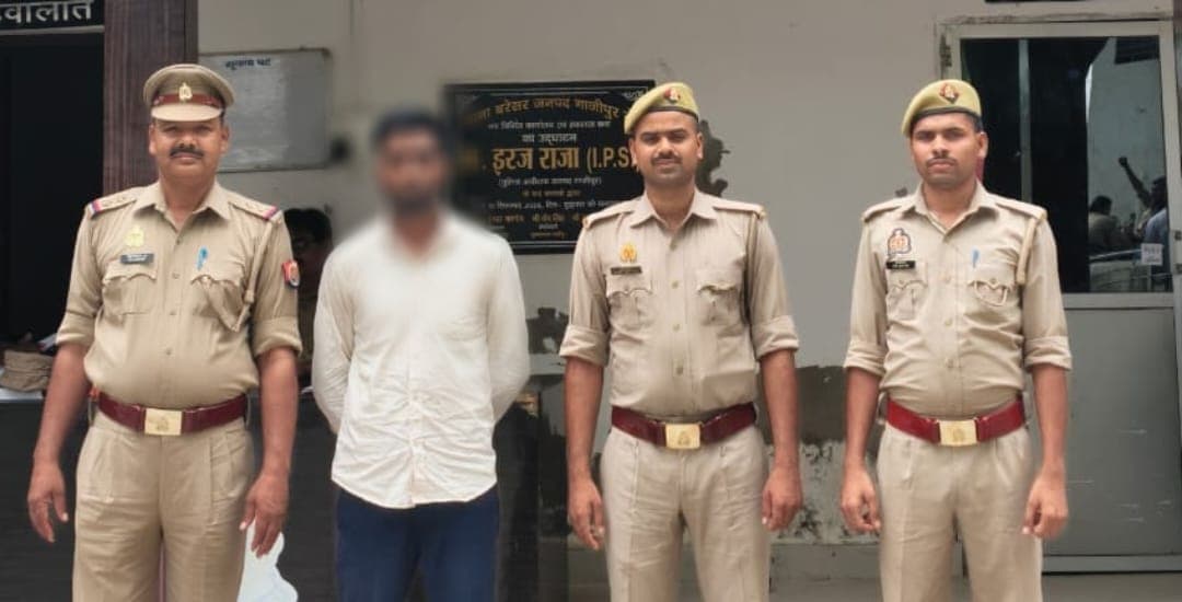 बरेसर पुलिस ने बीएनएस के मुकदमे में वांछित आरोपी को किया गिरफ्तार