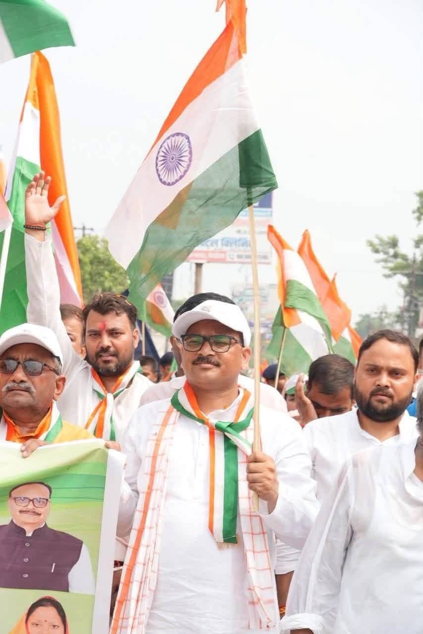 बांसगांव संदेश बरहज भारत माता की जय और वंदे मातरम् के जयघोष से गूंजा शहर,