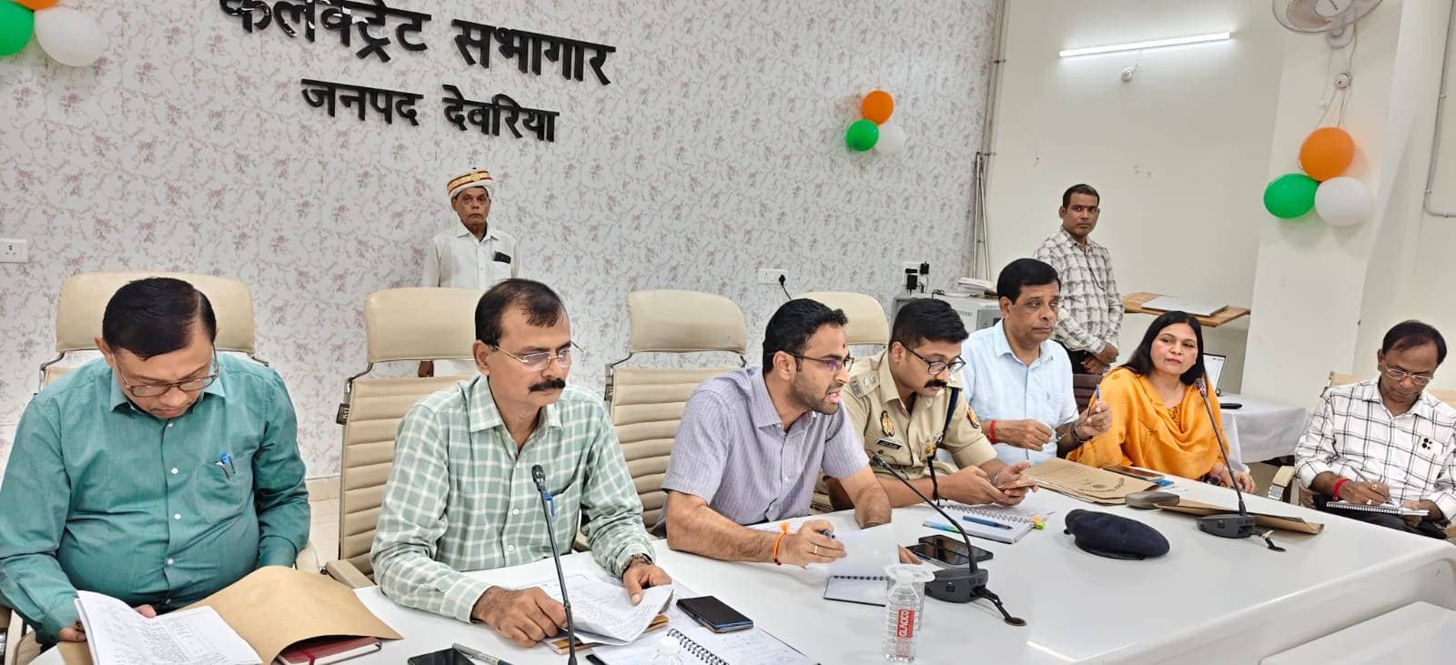बांसगांव,संदेशबरहज,मुख्यमंत्री के प्रस्तावित कार्यक्रम की तैयारियों को लेकर जिलाधिकारी ने की समीक्षा