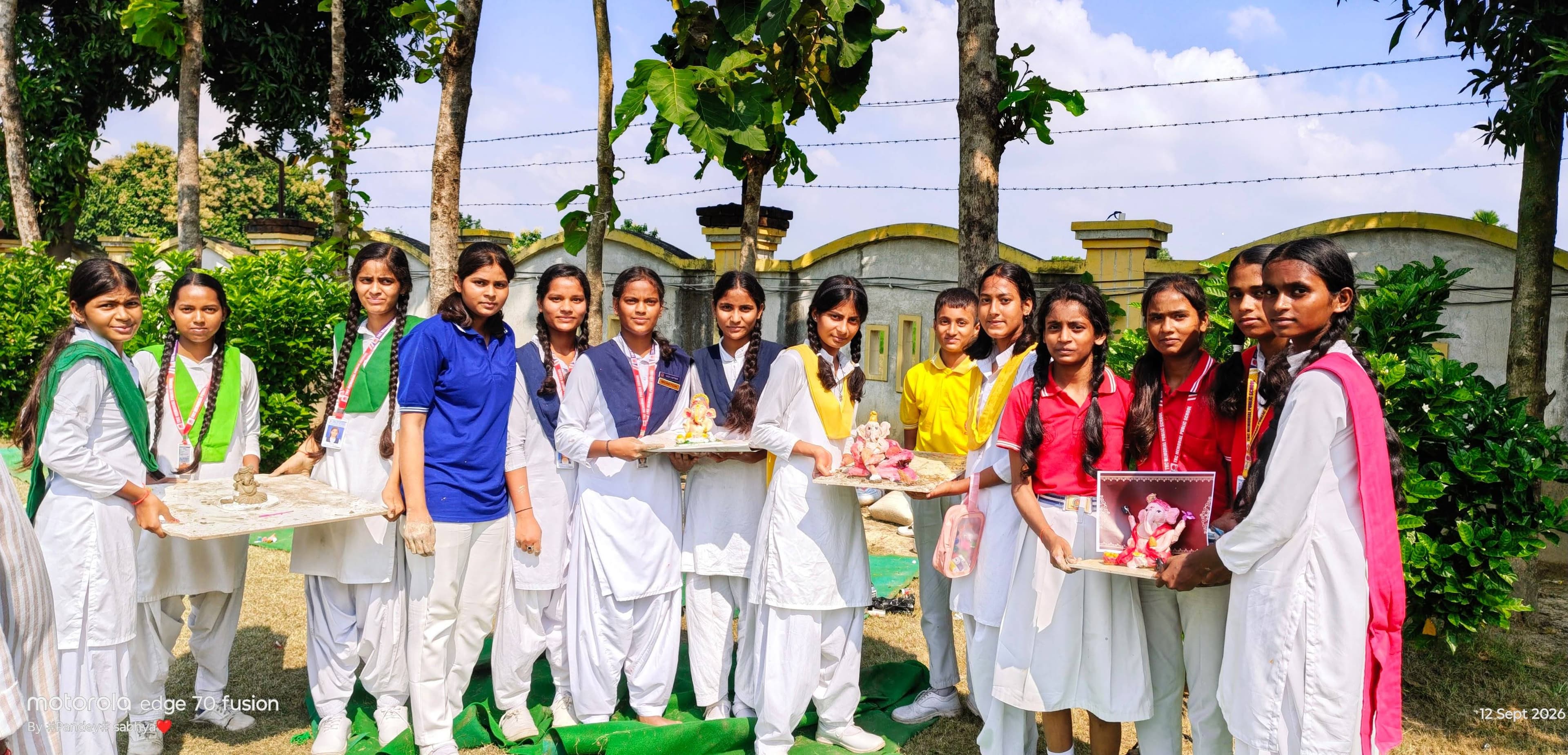 छात्र छात्राओं ने दिखाई हूनर पर्यावरण संरक्षण का दिया संदेश गगहा गोरखपुर