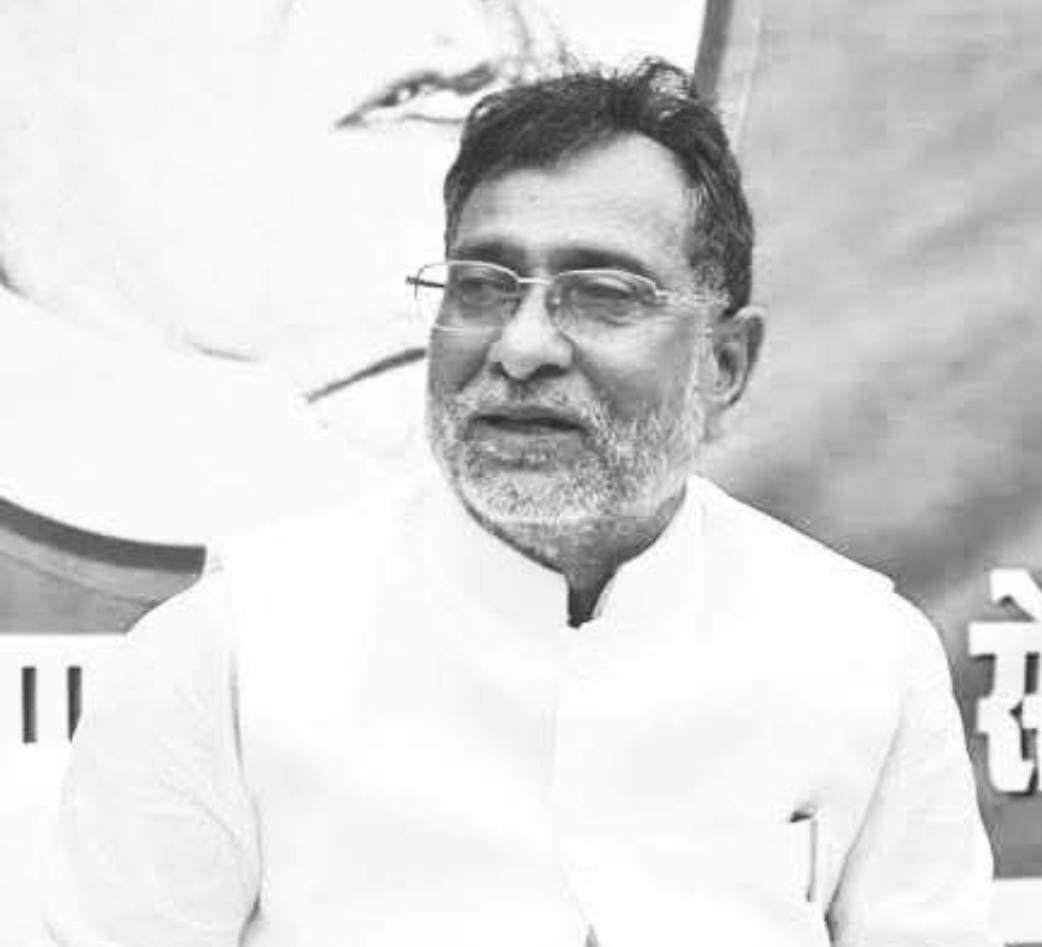 राम गोविंद चौधरी के निधन की सूचना से स्थानीय लोगों में शोक