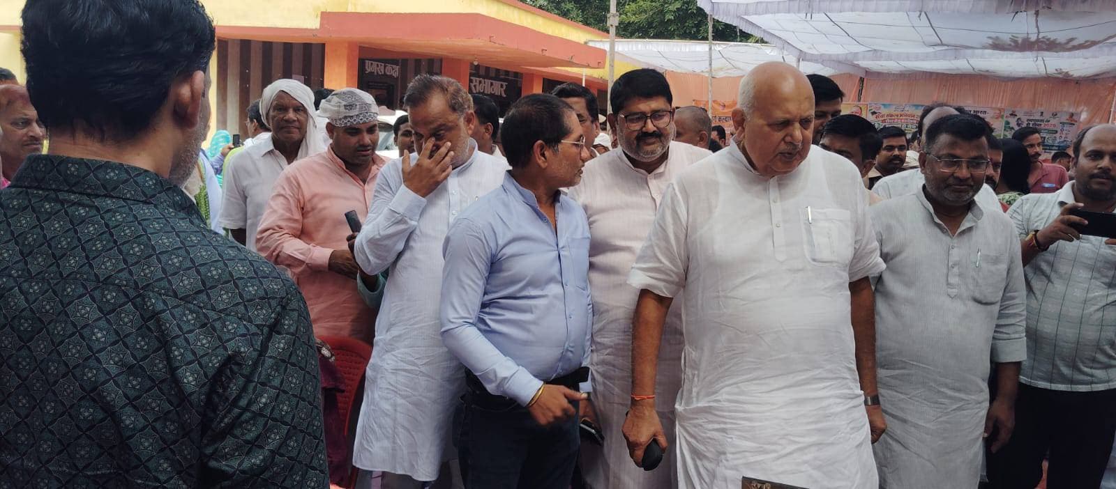 सेवा संकल्प अभियान में एक छत के नीचे मिलीं सरकारी योजनाओं की